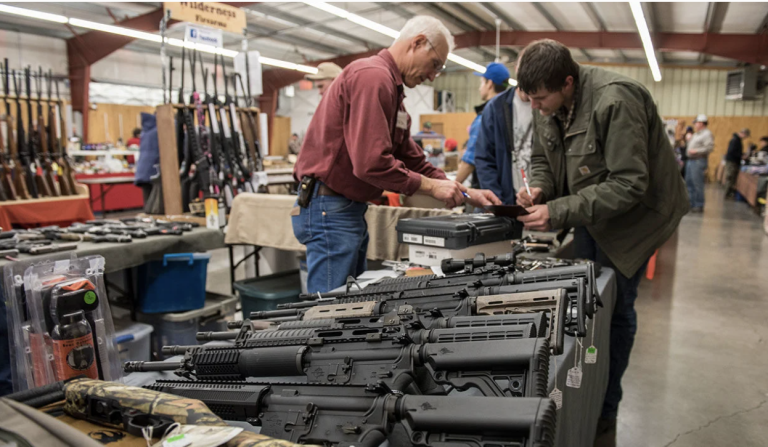 ¿Son los fabricantes de armas responsables de la violencia del narcotráfico en México?