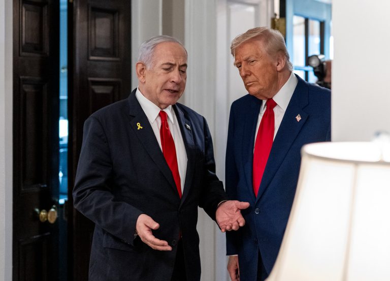 Toma distancia Trump de Netanyahu