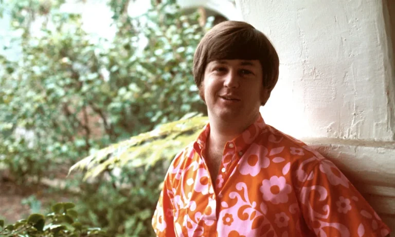 Murió en la demencia fundador de los Beach Boys